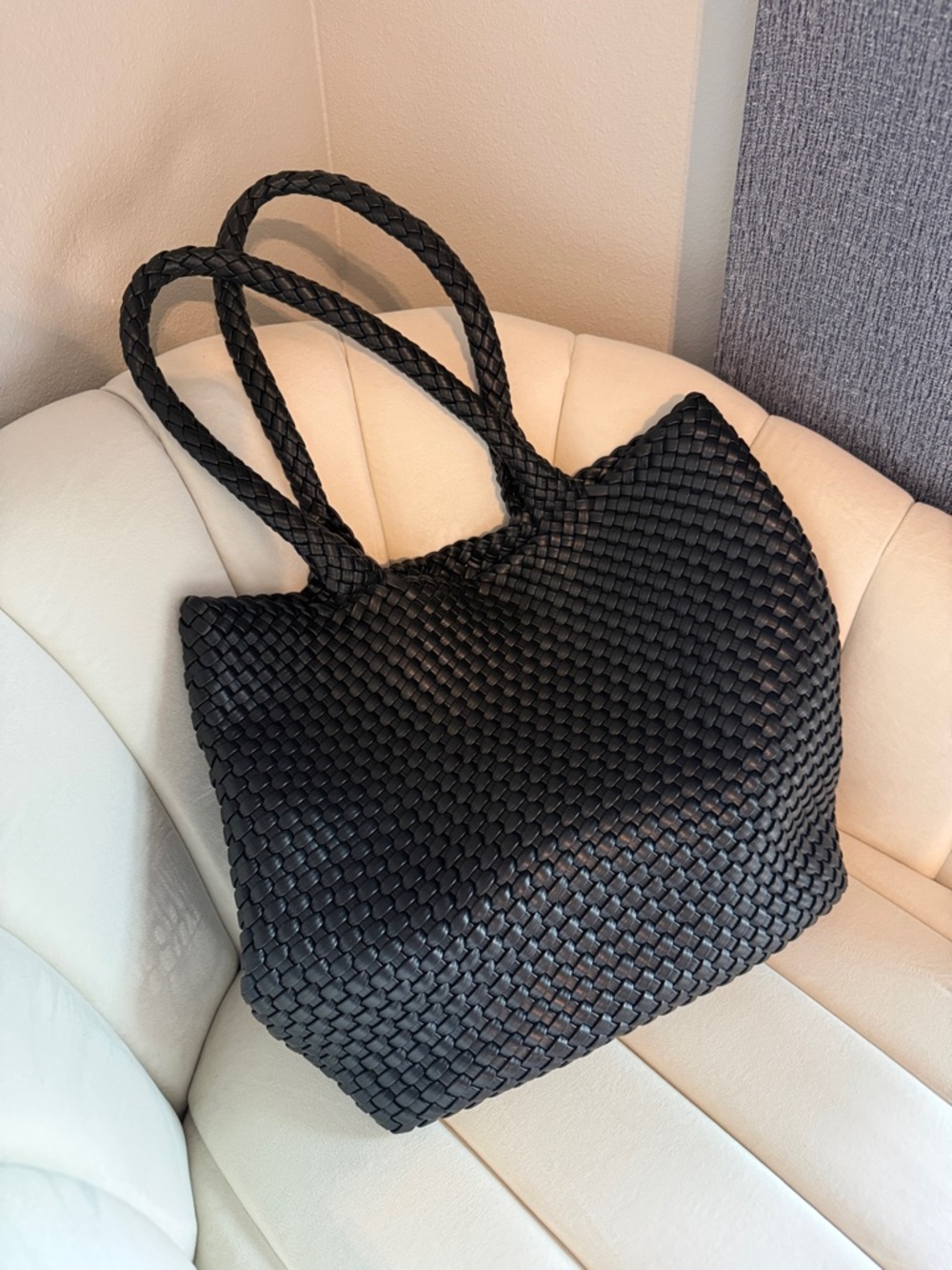 Vegan woven tote bag